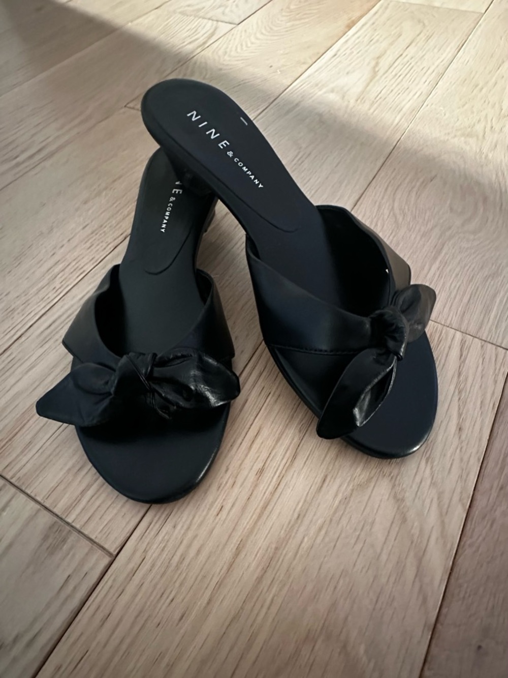 Vintage Nine & Co. never worn sandals mules size 6